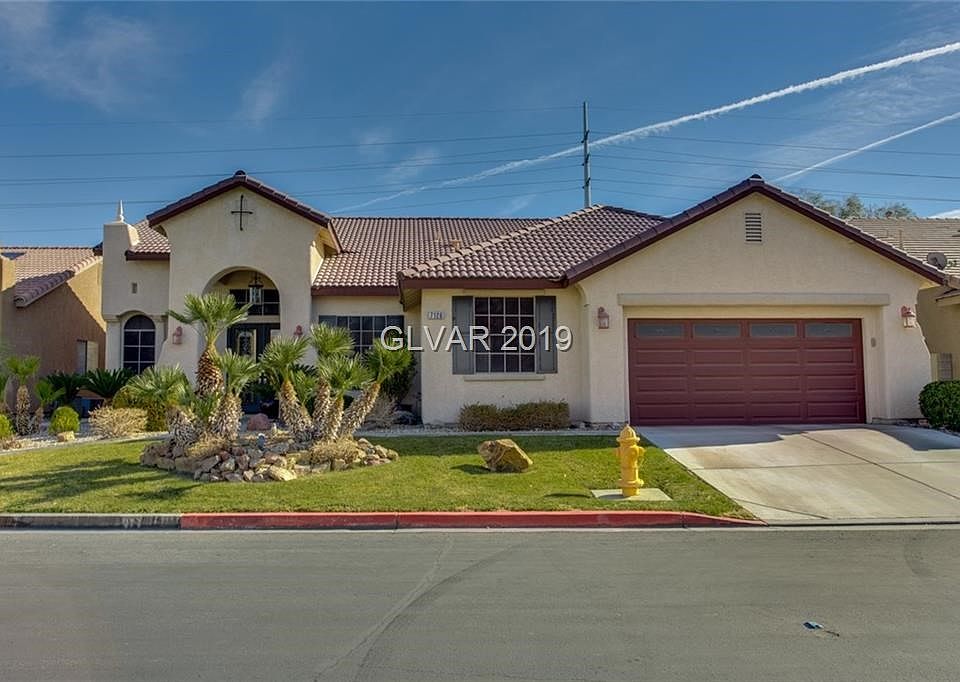Exterior Front - Beautiful Curb Appeal