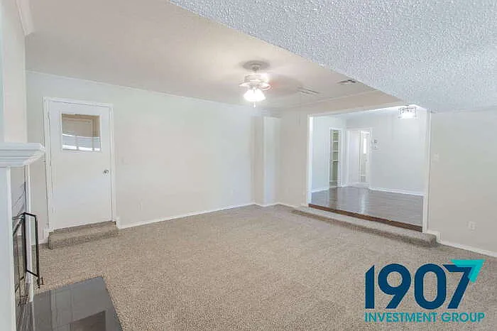 709 NW 16th St — Photo 9
