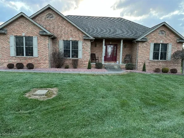 10298 Rapp Rd, New Middletown, OH 44442