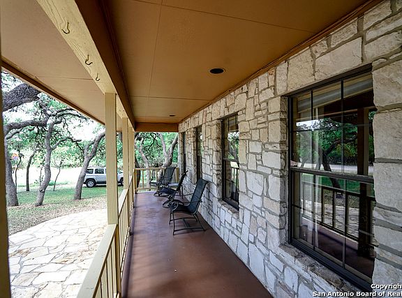 2nd image of 2303 Copper Hill Dr