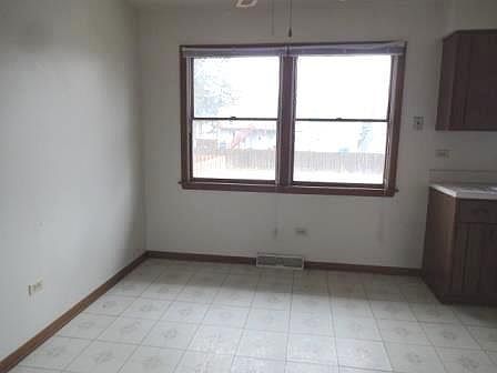 5th image of 2623 Parkway Dr