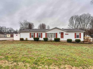 11101 Country Homes Dr, Evansville, IN 47712