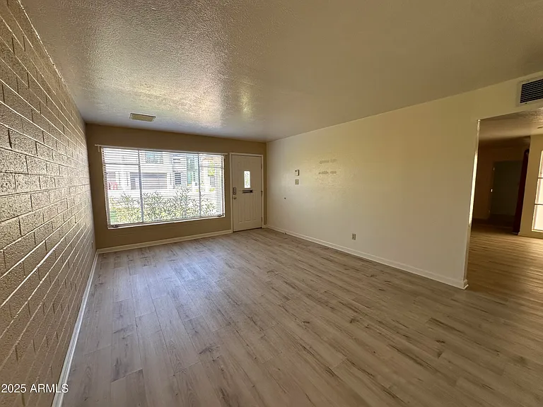 3514 N Pueblo Way — Photo 4