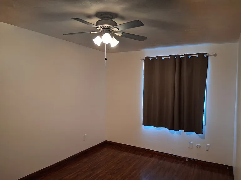 435 Mount Ave — Photo 14