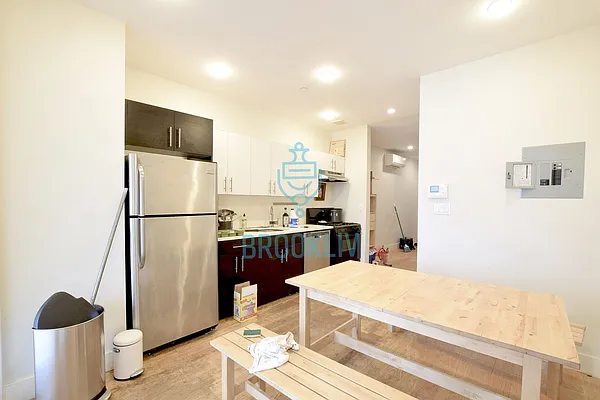 Rented by null | media 22