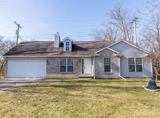 9021 Lincoln Dr, Whitmore Lake, MI 48189