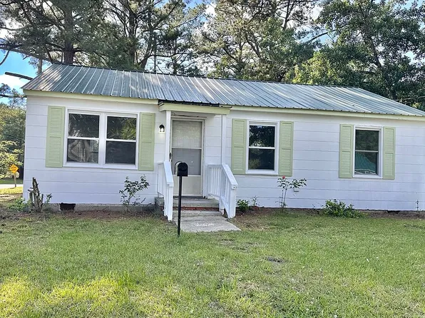 500 House Ave, Scotland Neck, NC 27874
