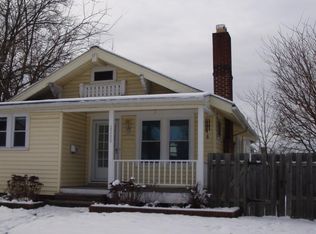2200 Alger Rd, Lakewood, OH 44107