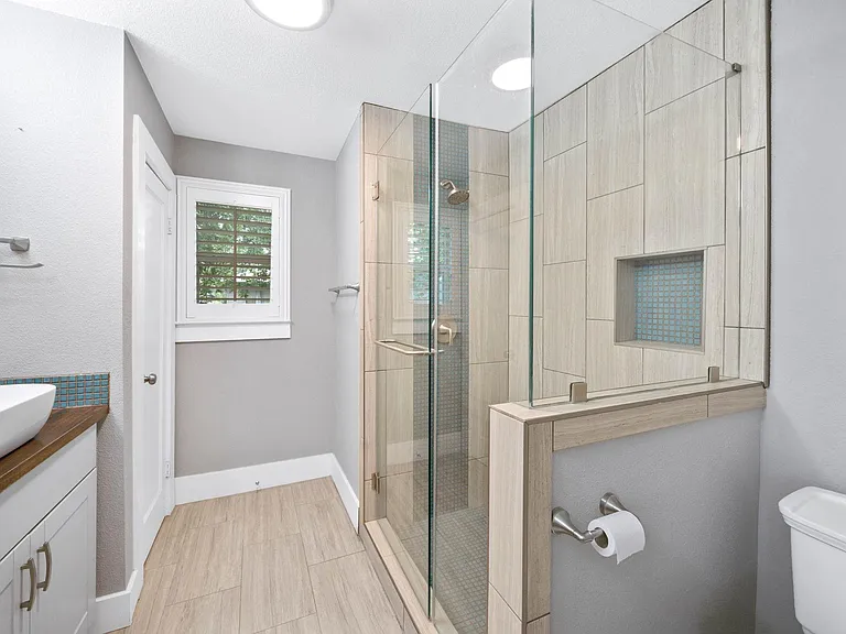 206 W High Ave — Photo 20