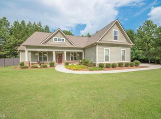 52 Wills Run Dr, Senoia, GA 30276