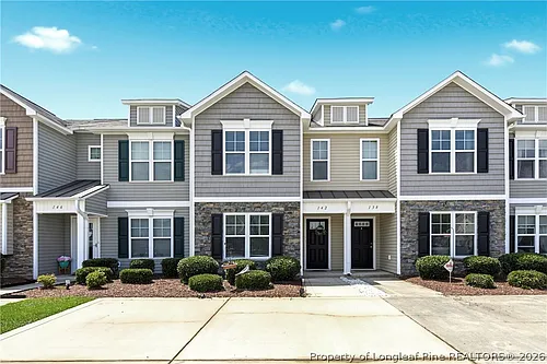 142 Collinwood Dr #821 Photo 1 142 Collinwood Dr #821 Photo 1