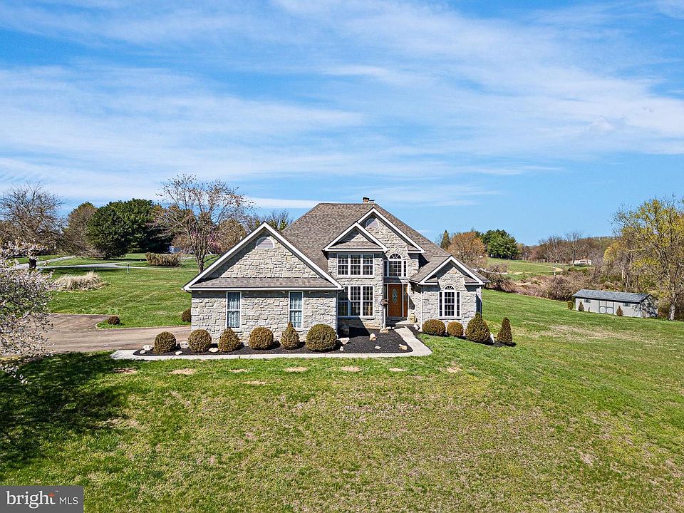1st image of 413 Church Hill Rd