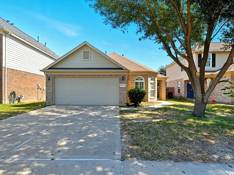 14730 Fir Knoll Way — Photo 3