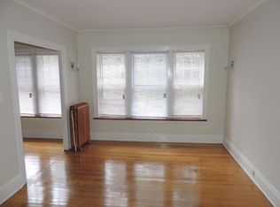 516 5th St APT S1, Wilmette, IL 60091