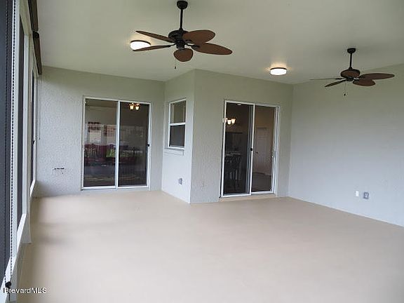 4th image of 2210 Summer Brook St