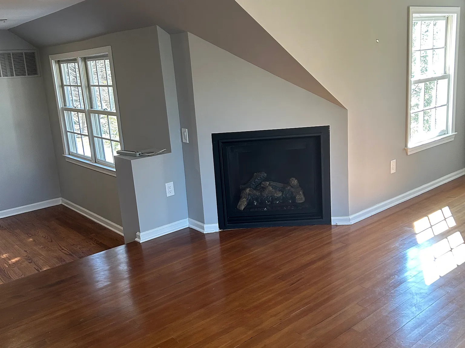 2 bed, 1200 sqft, $4,000 — Photo 4