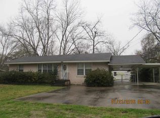 115 Apple St, Ridgecrest, LA 71334