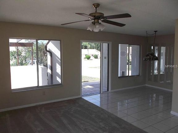 2nd image of 112 Carswell Cir