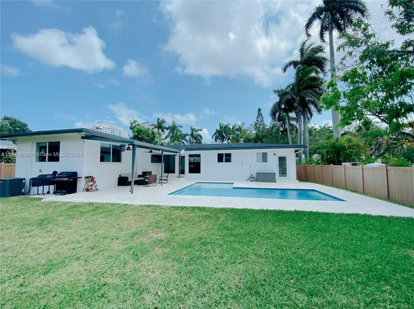 1063 NE 82nd St, Miami, FL 33138