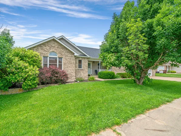 210 Wabansi Trl, Paw Paw, IL 61353
