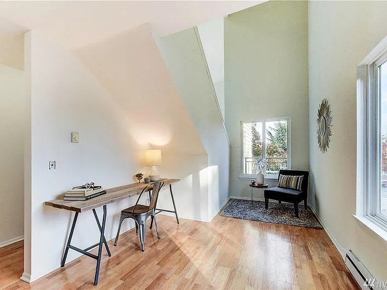 5834 NE 75th St #B301 — Photo 15