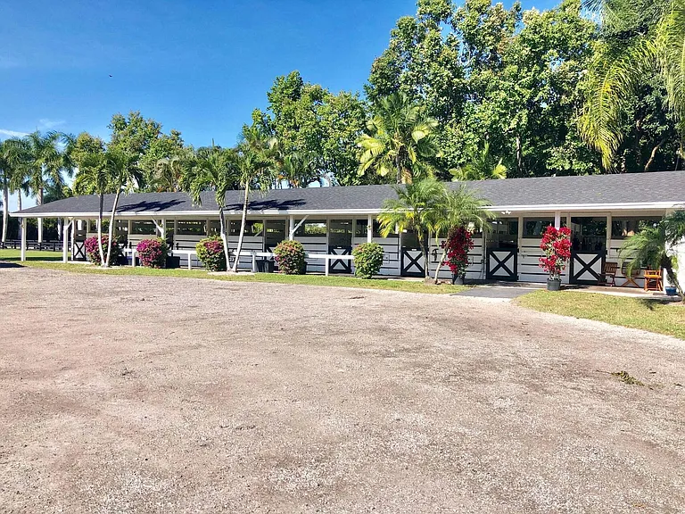 4491 Palm Breeze Trl — Photo 2