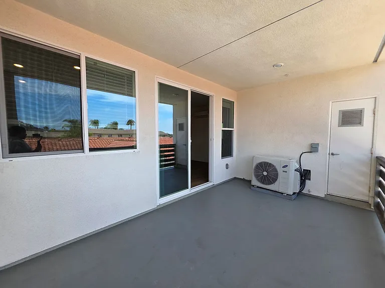 310 Palm Ave — Photo 58