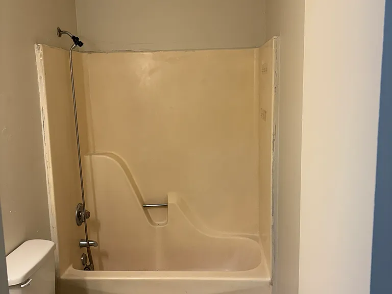329 Poplar St #A — Photo 7