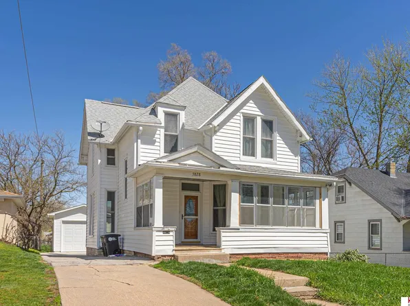 3828 Seward St, Omaha, NE 68111