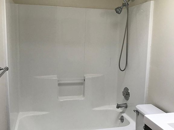 4th image of 708 N 85th St #102-202