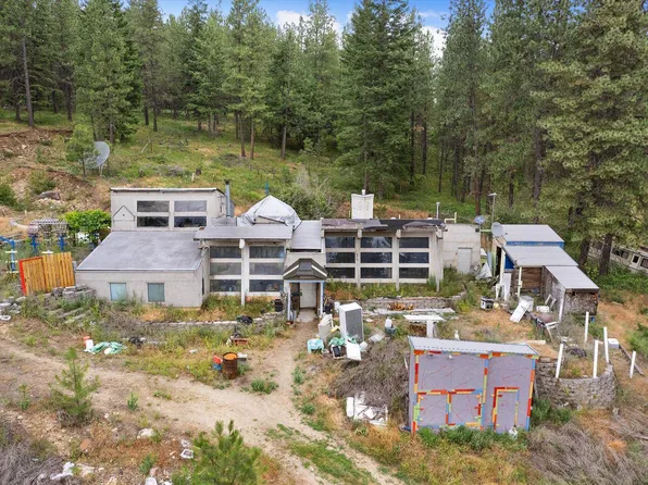 42919 N Bigfoot Ln, Elk, WA 99009