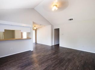 1200 Inland Grn #B, Austin, TX 78758