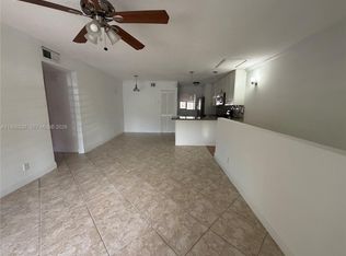 104 Gardens Dr APT 203, Pompano Beach, FL 33069