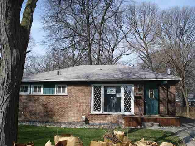 1st image of 21731 Sussex St
