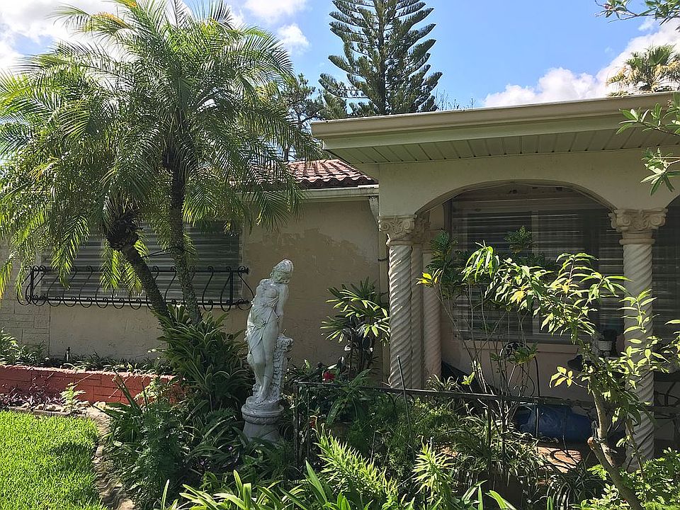 1st image of 5244 Hawk Dr