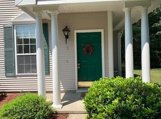 7 Grover Ln, Foxboro, MA 02035