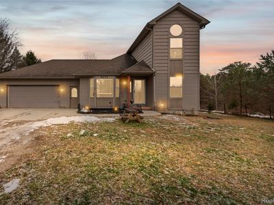8095 Torrey Rd, Grand Blanc, MI, 48439