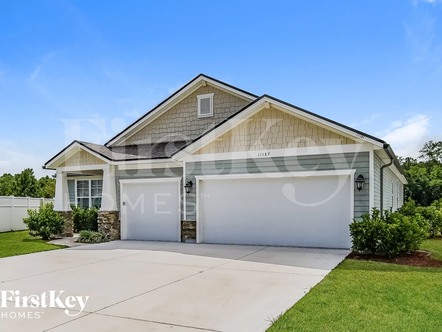 4 bed, 2.5 bath, 2515 sqft, $2,950 — Photo 2
