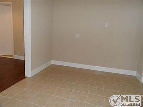 4th image of 2733 Materhorn Dr