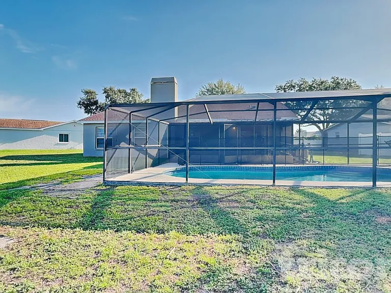 1020 Red Oak Cir — Photo 16