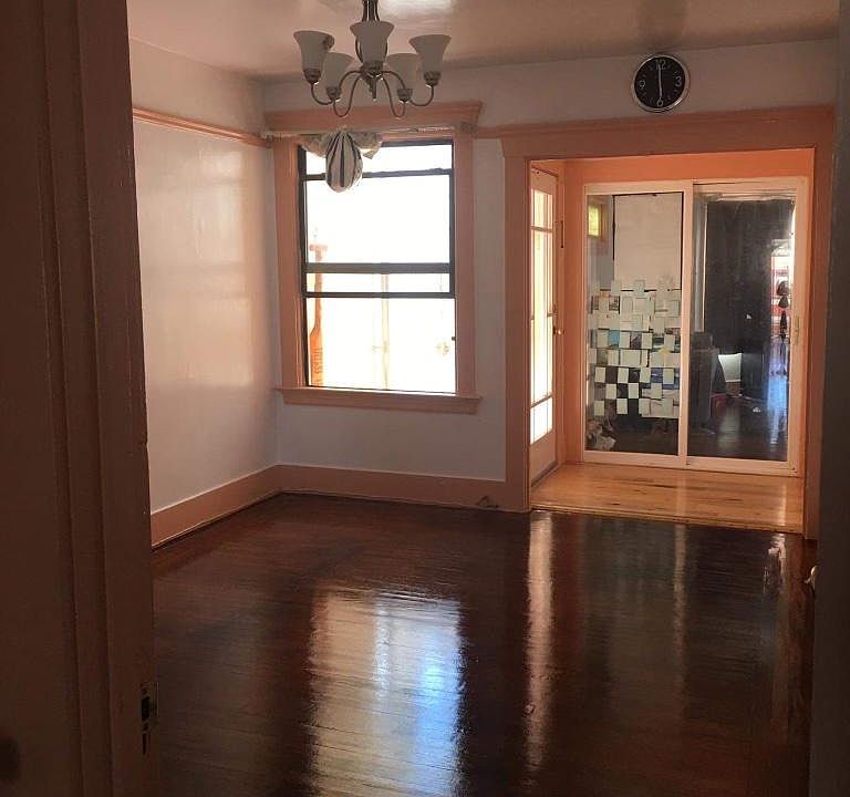 2nd image of 122 Sears St