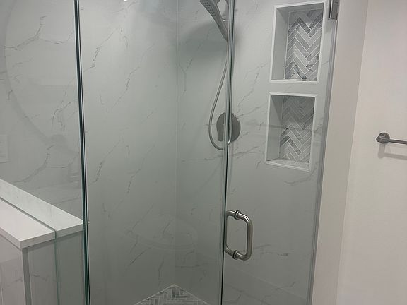 4th image of 1717 N Bayshore Dr APT 1146