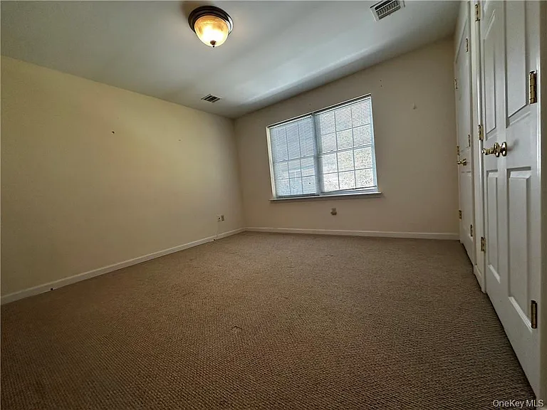 105 N Montgomery St #B3-4 — Photo 10