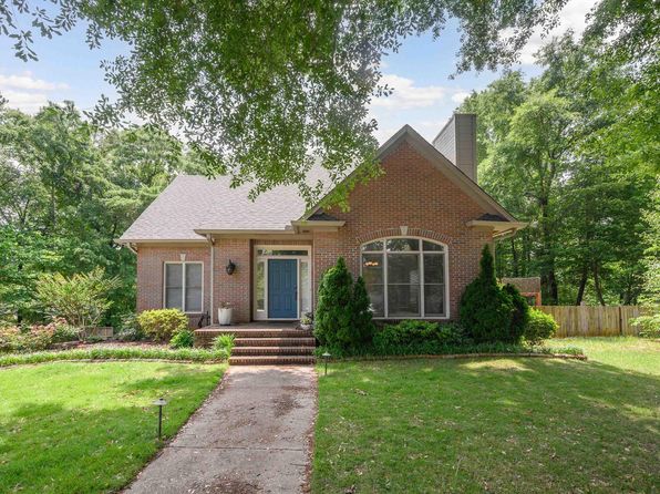 49 Beech Cir