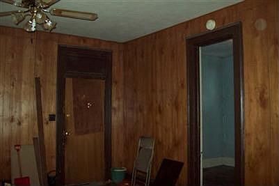 5th image of 820 7th Ave E