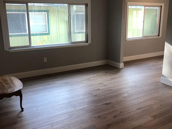 Living room (looking toward eating area)