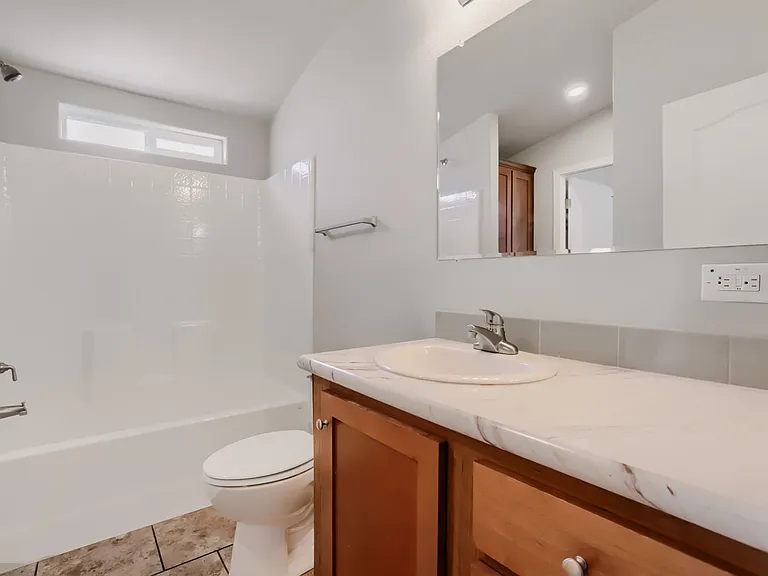 2434 E Main St #14 — Photo 13
