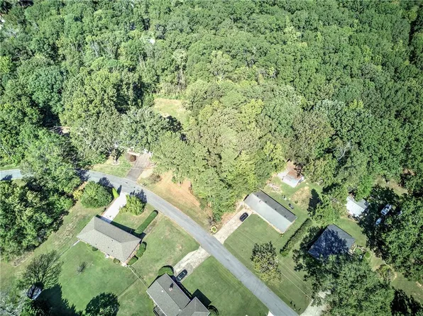 11 Meadowview Cir #33, Cartersville, GA 30121