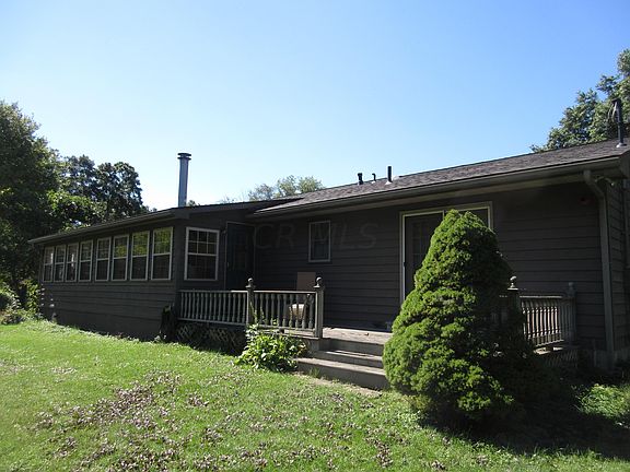 5th image of 72 Clover Ct
