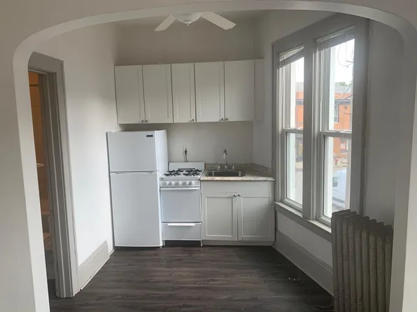 2656 S Kinnickinnic Ave, Milwaukee, WI